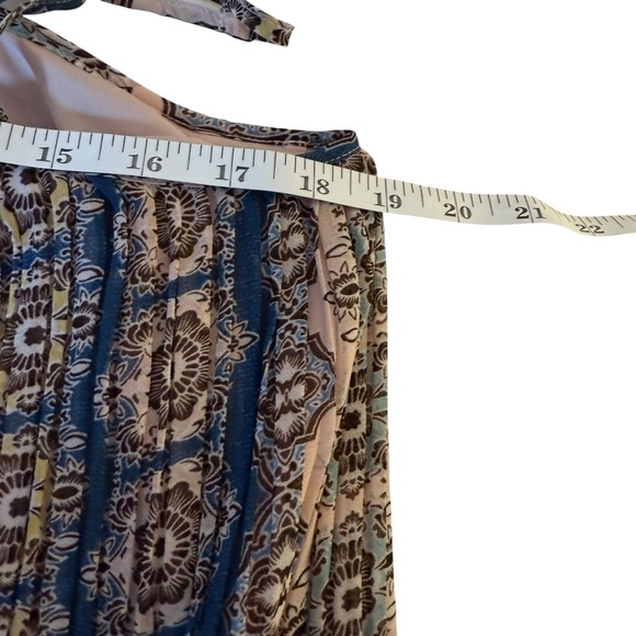 BCBGeneration Bohemian Multicolor Mini Dress Medium Pleated Geometric Flowy Boho - Picture 8 of 8